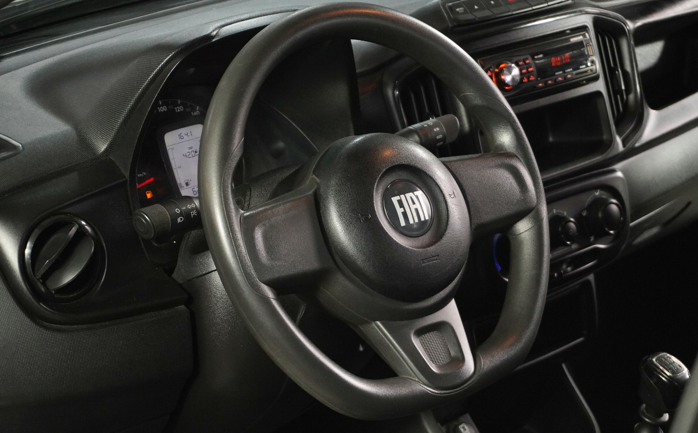FIAT         STRADA